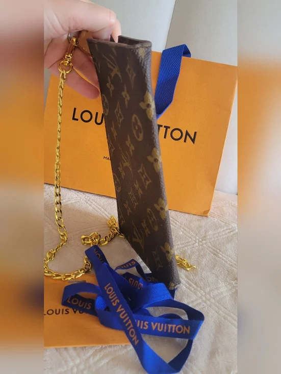 Authentic Louis Vuitton Brown Monogram Pouch,serial number:AR0997 - Picture 6 of 16